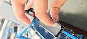 Máquina Formadora de Bridas de Conexión Transversal de Conductos